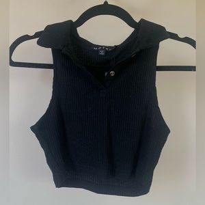 MOTEL ROCKS “GUACO TOP” BLACK RIBBED COLLARED BUTTONED CROP TOP IN SIZE SMALL